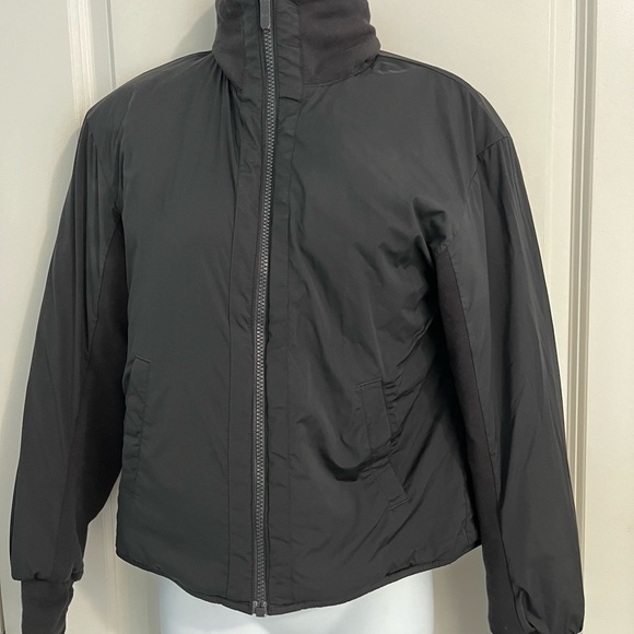 Lululemon reversible jacket size 4 - Picture 2 of 10